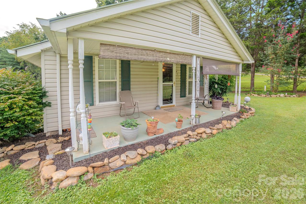 4023 Junior Henry St., Morganton, NC 28655