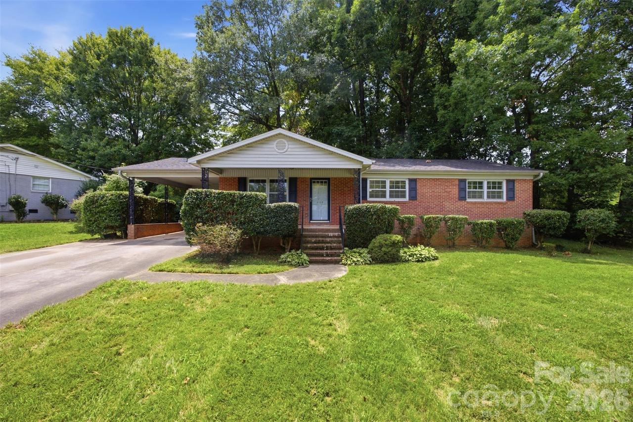 2105 Helen Dr., Gastonia, NC 28054