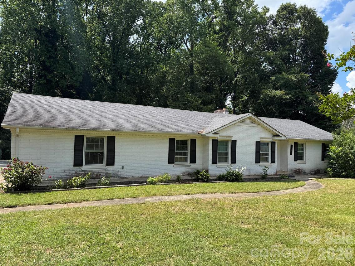 6233 Donna Dr., Charlotte, NC 28213
