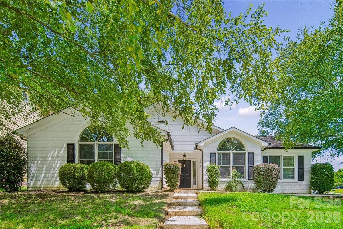 8012 Cadmium Ct., Charlotte, NC 28215