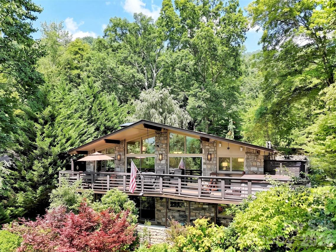 43 Red Oak Dr., Maggie Valley, NC 28751