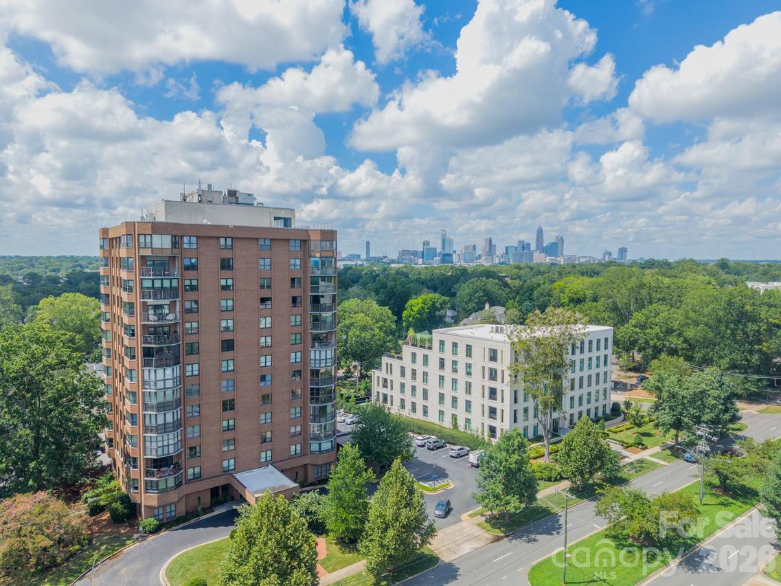 1530 Queens Rd. #304, Charlotte, NC 28207