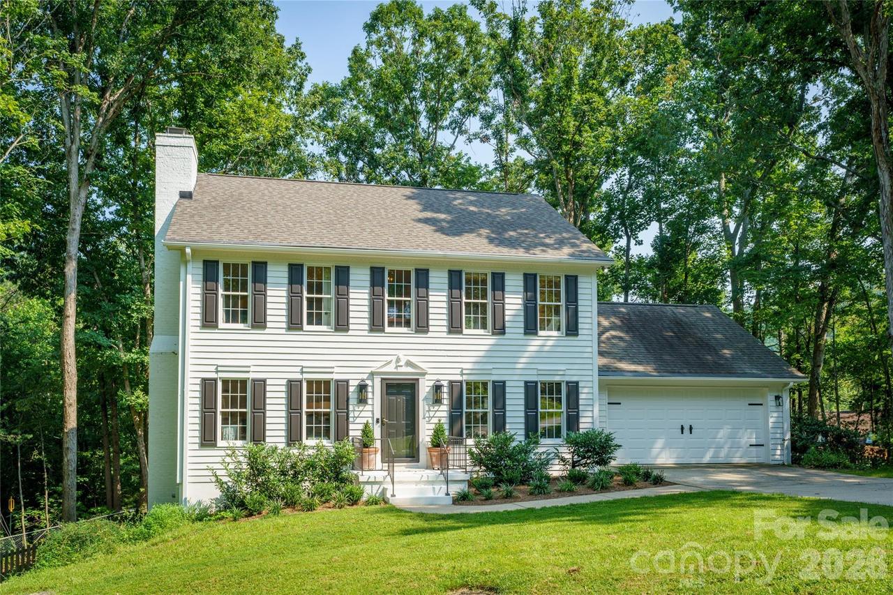 167 Skyview Cir., Asheville, NC 28804