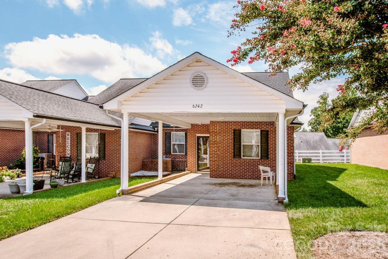 6242 Orchid Ct., Denver, NC 28037