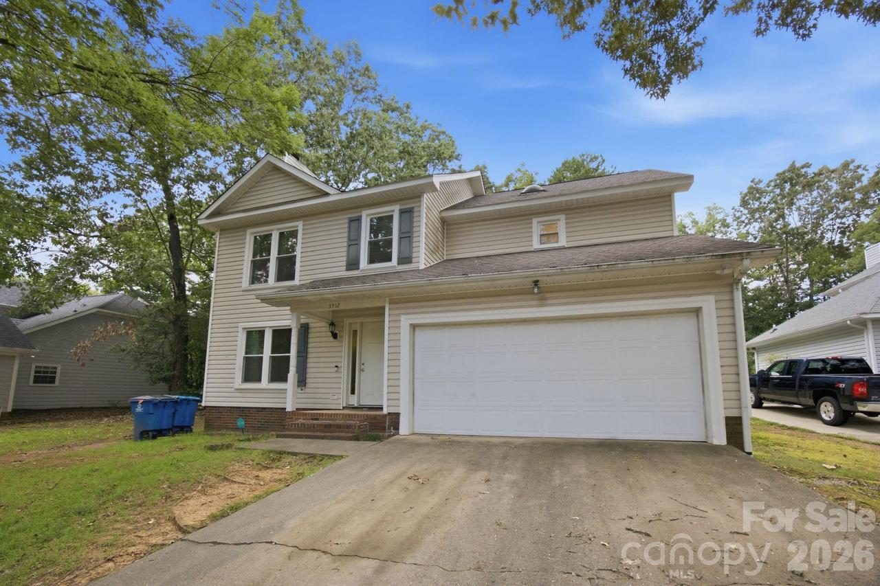 5512 River Falls Dr. #16, Charlotte, NC 28215