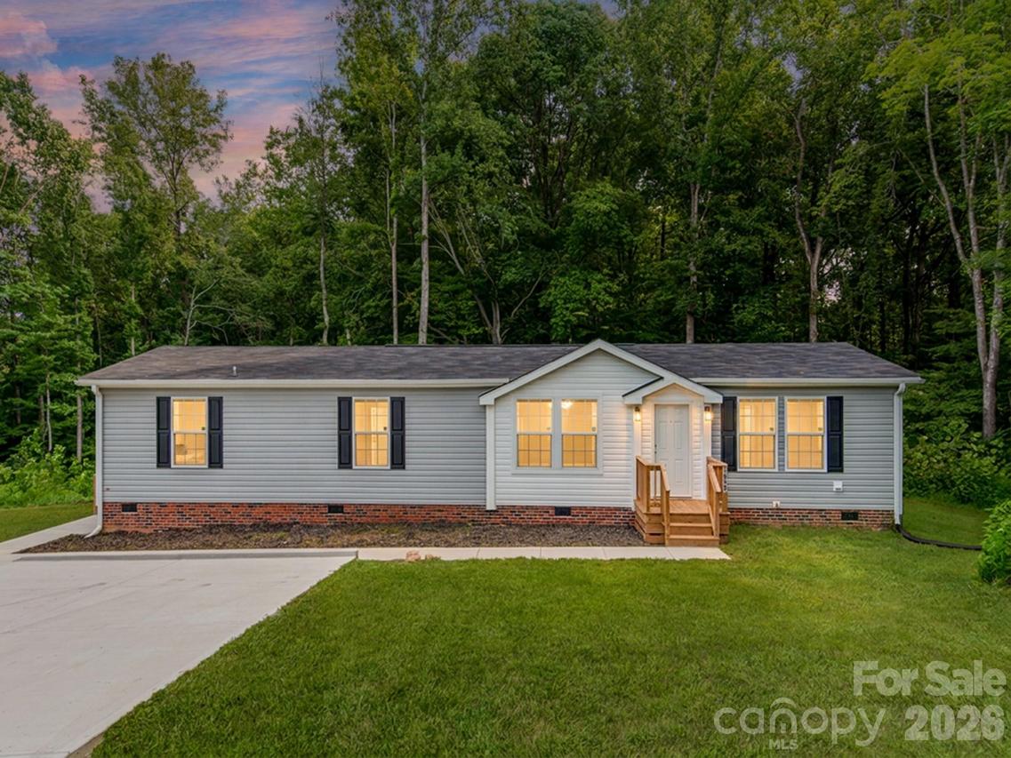 7822 Stillwater Dr., Sherrills Ford, NC 28673