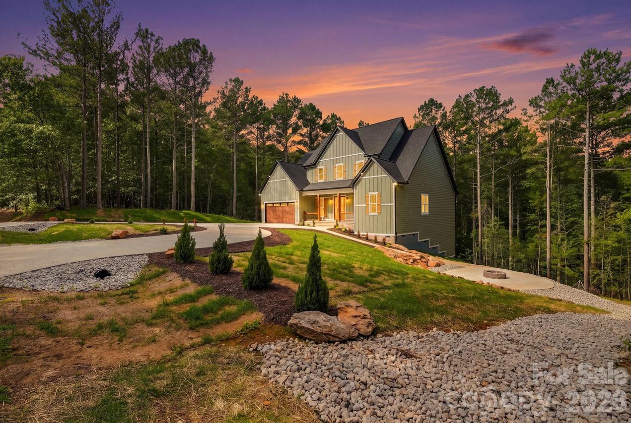 2189 Lighthouse Ln., Connelly Springs, NC 28612