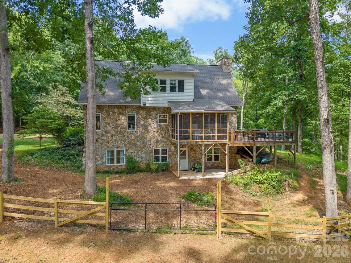 7105 Old Ridge Rd., Waxhaw, NC 28173