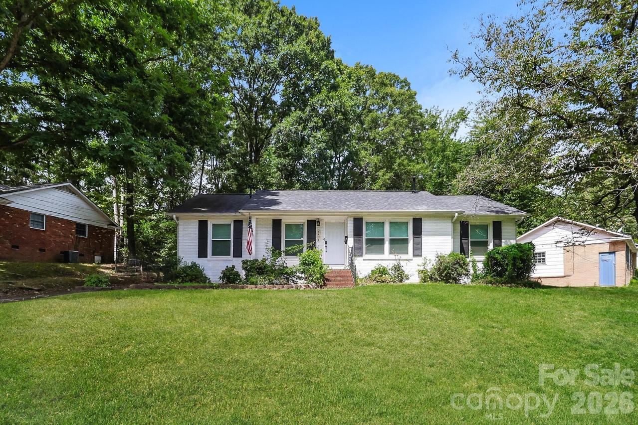 6424 Springfield Dr., Charlotte, NC 28212