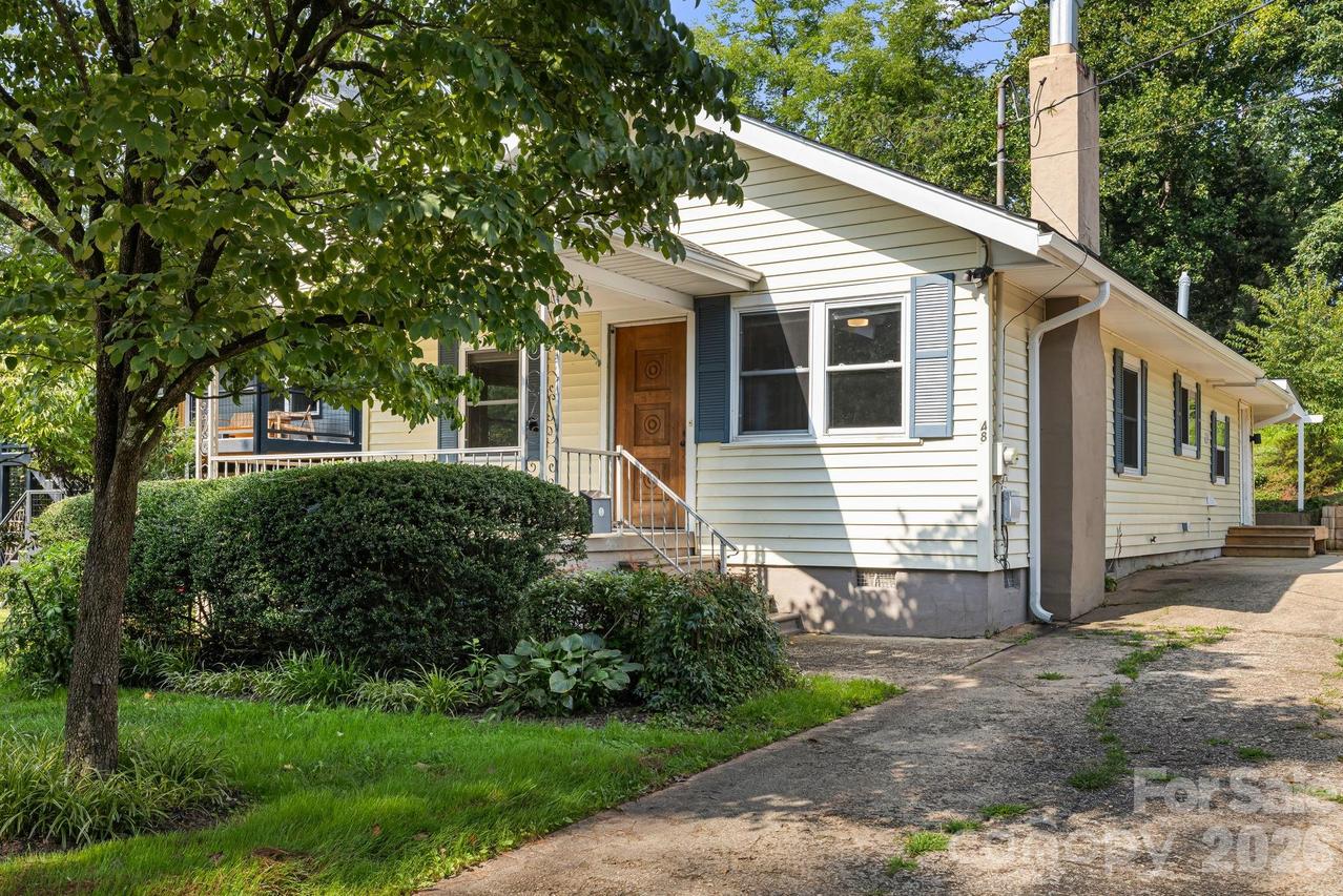 48 Carrier St., Asheville, NC 28806