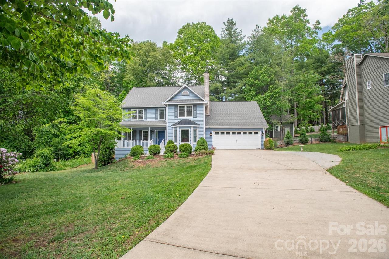 1002 Windsor Dr., Asheville, NC 28803