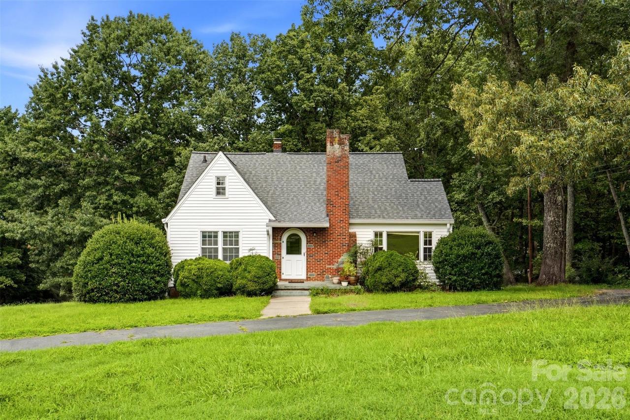 3732 Hickory Hwy., Statesville, NC 28677