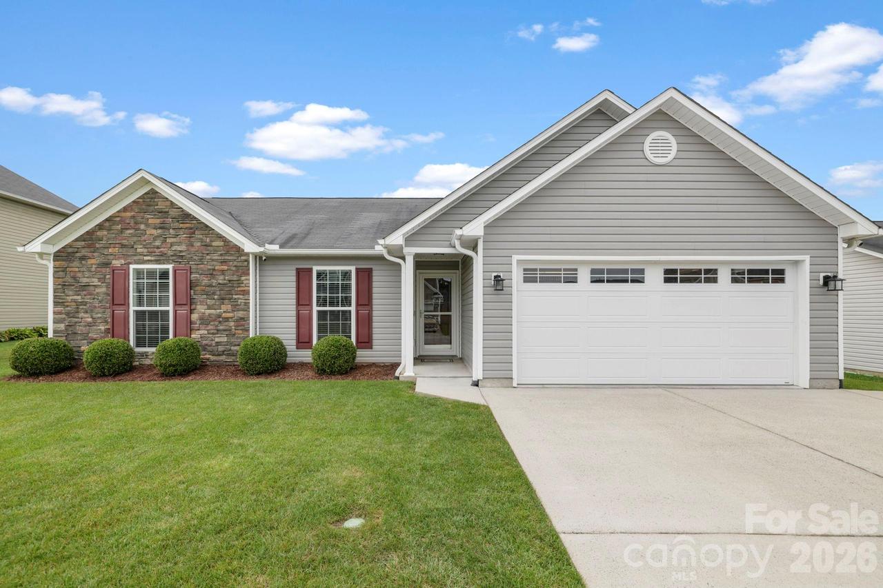38 E Swift Creek Rd., Fletcher, NC 28732