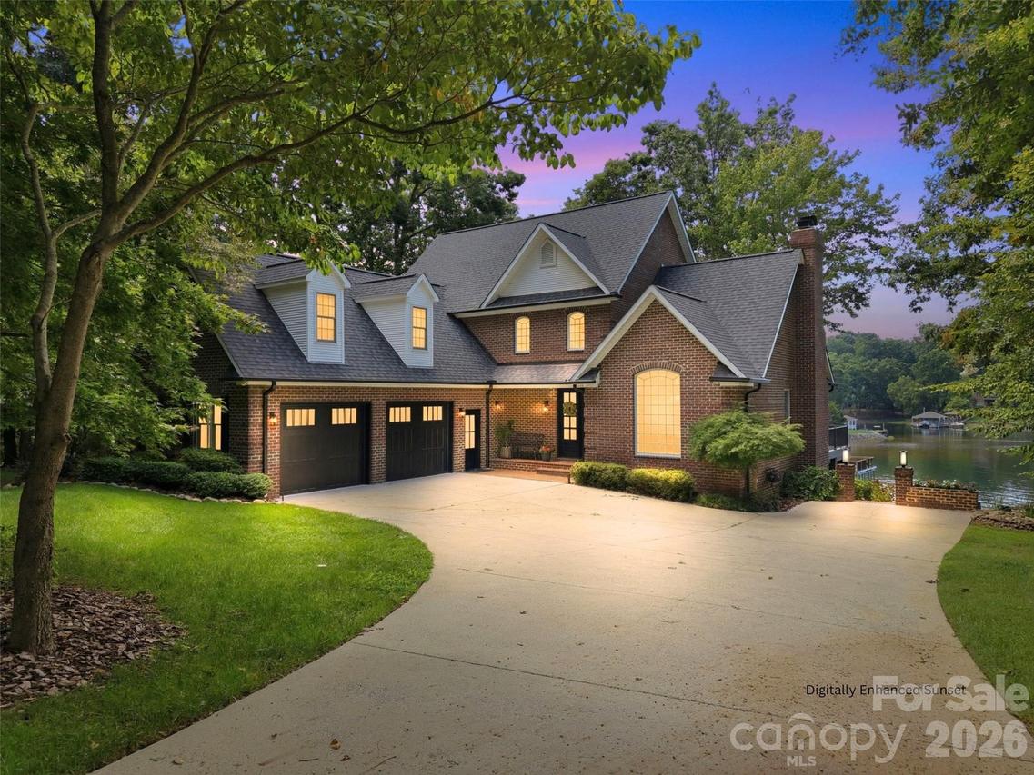 131 Long Cove Ln., Mooresville, NC 28117