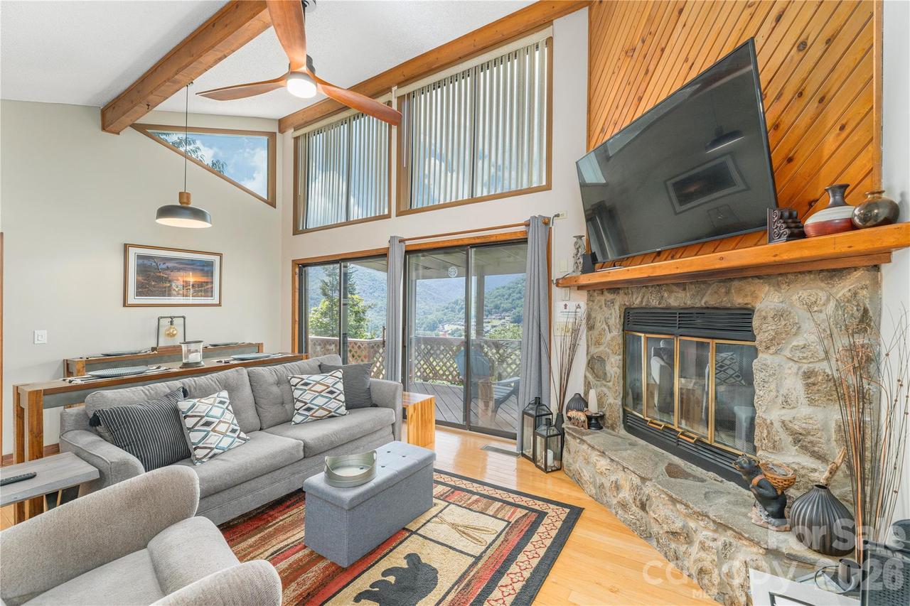 73 Mountain Breeze Dr., Maggie Valley, NC 28751