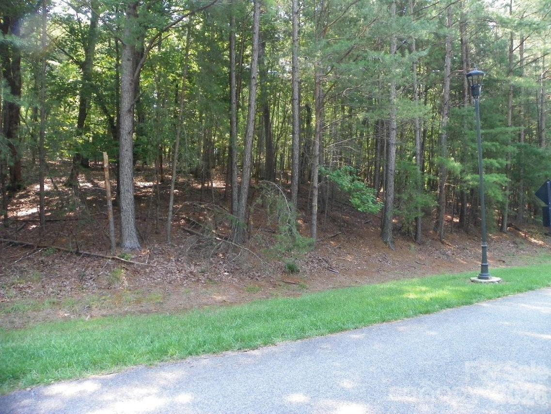 328 Whisper Lake Dr. #124 PH 8, New London, NC 28127