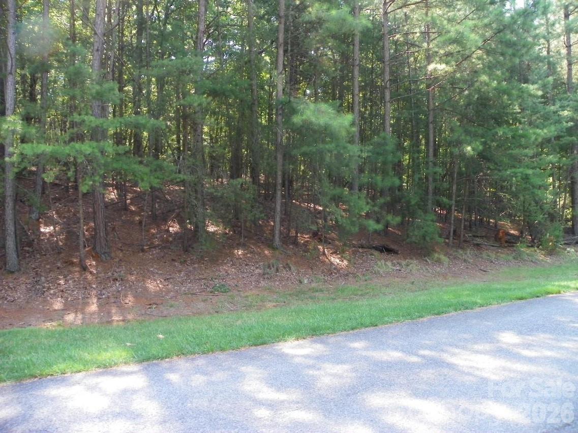 344 Whisper Lake Dr. #123 PH 8, New London, NC 28127