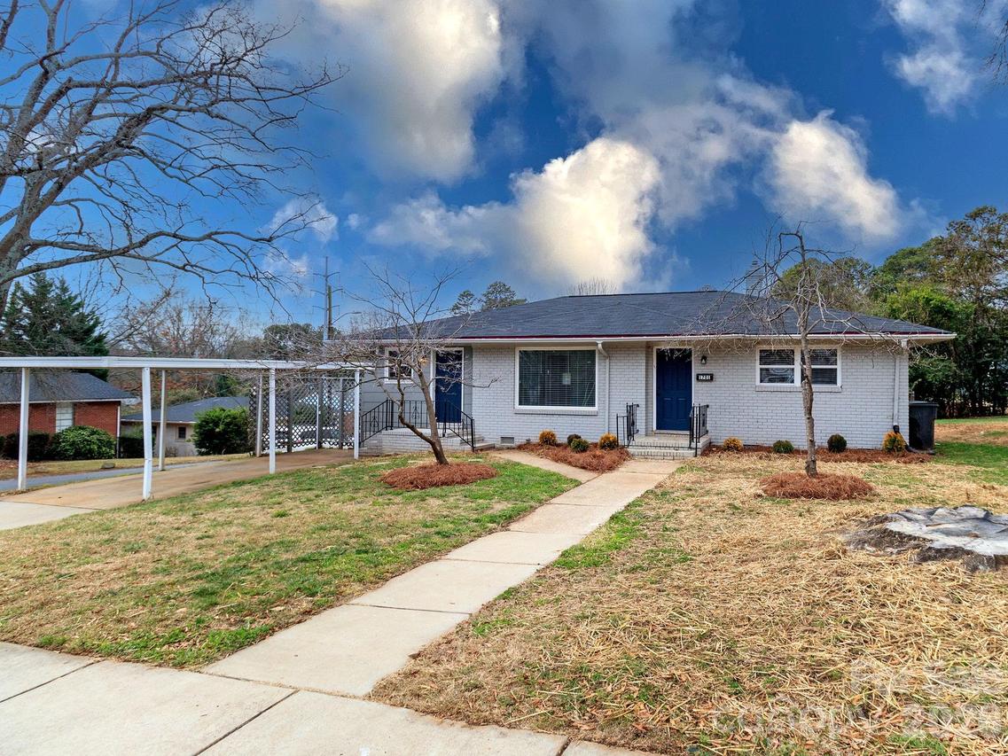 1701 Irma St., Charlotte, NC 28216