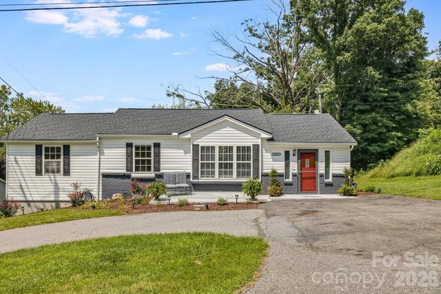 New Homes For Sale This Week That Attend Burnsville Elementary: August 7th to August 13th