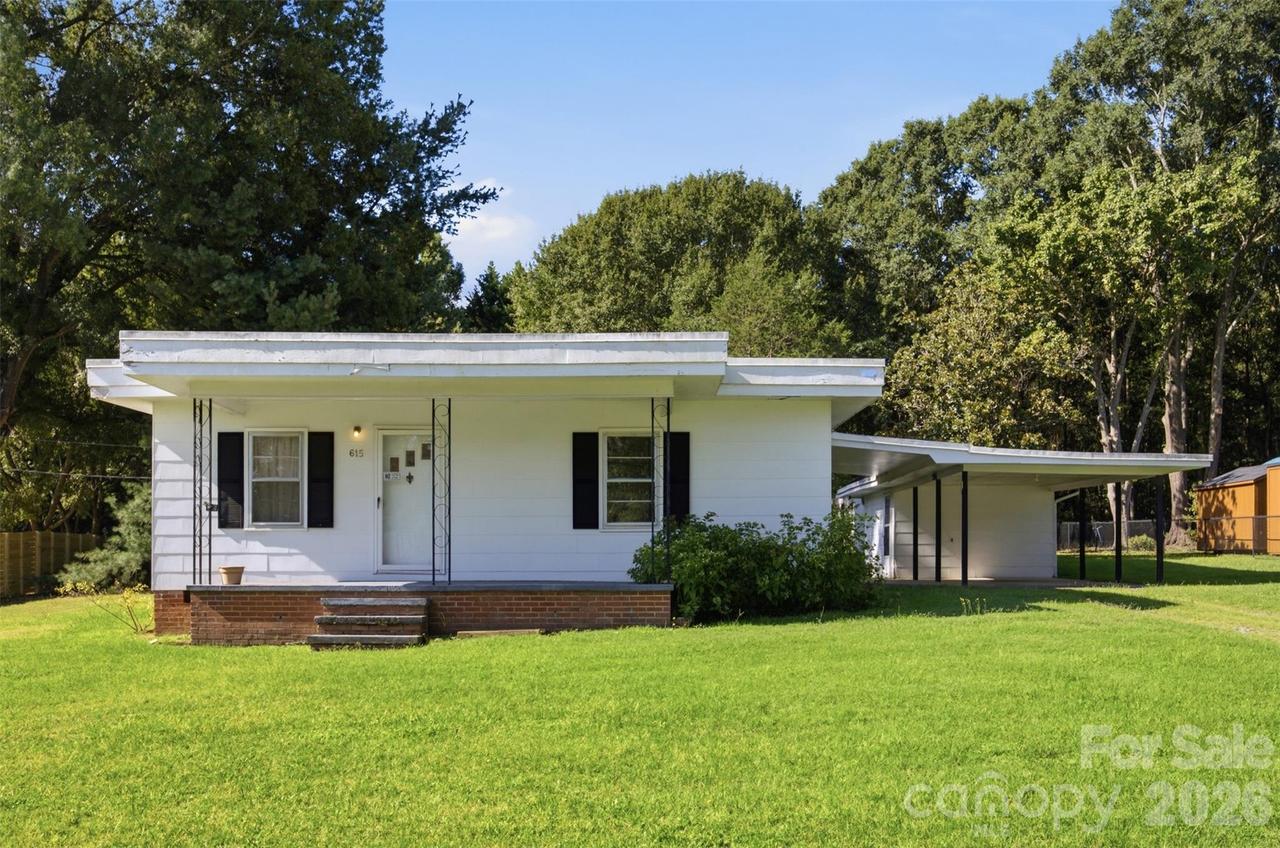 615 Westway Dr., Gastonia, NC 28054