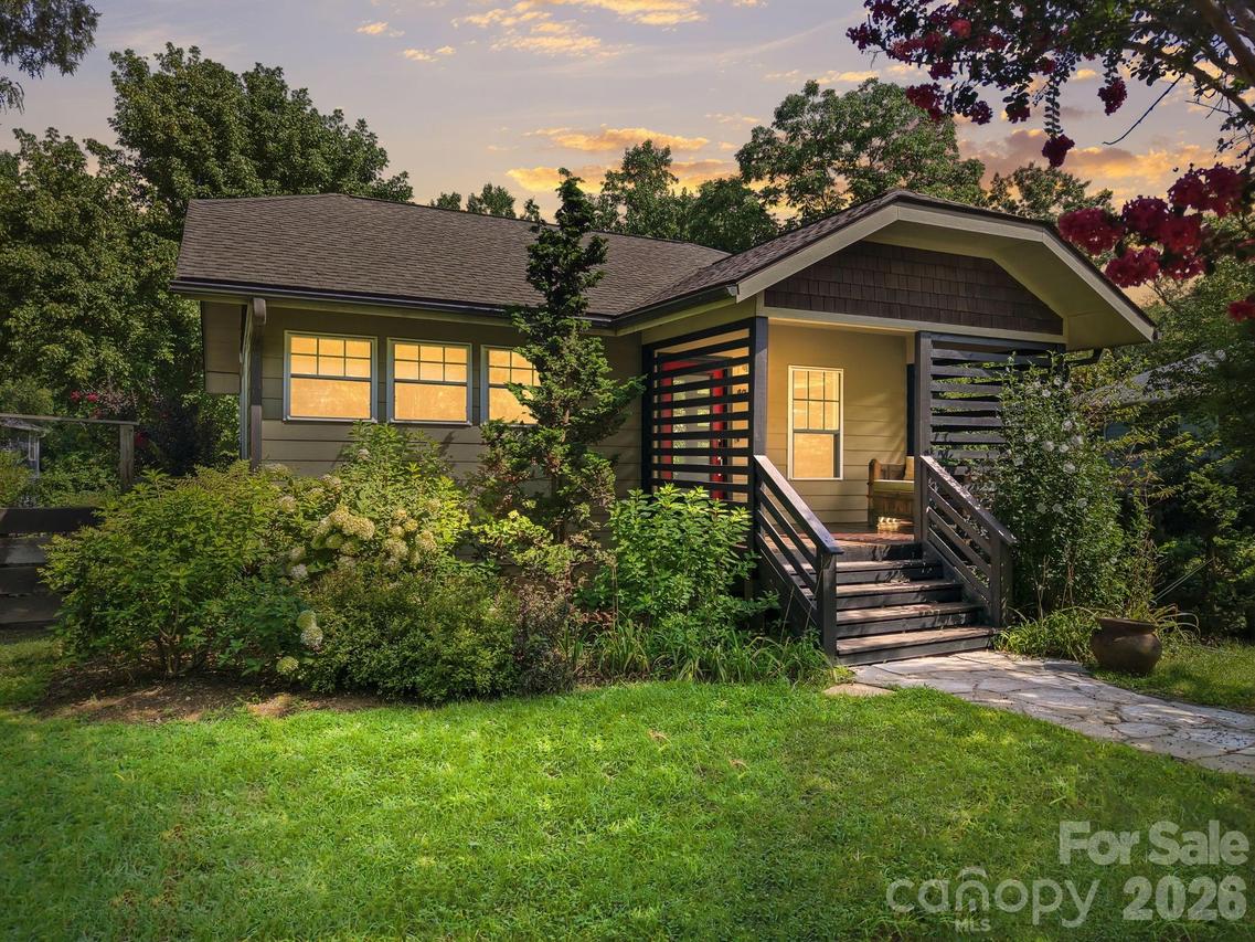 146 Courtland Ave., Asheville, NC 28801