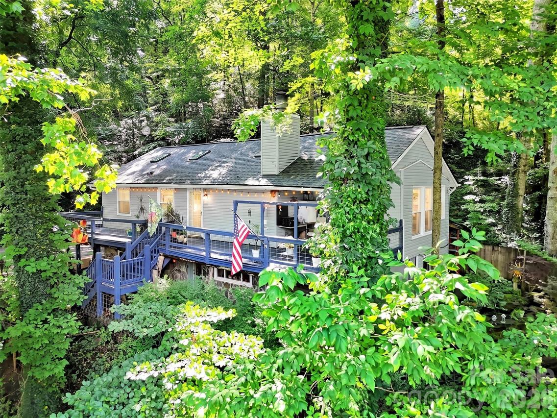 20 Seminole Dr., Maggie Valley, NC 28751