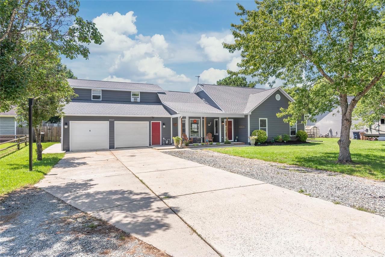 2241 Indian Cross Tr., Matthews, NC 28104