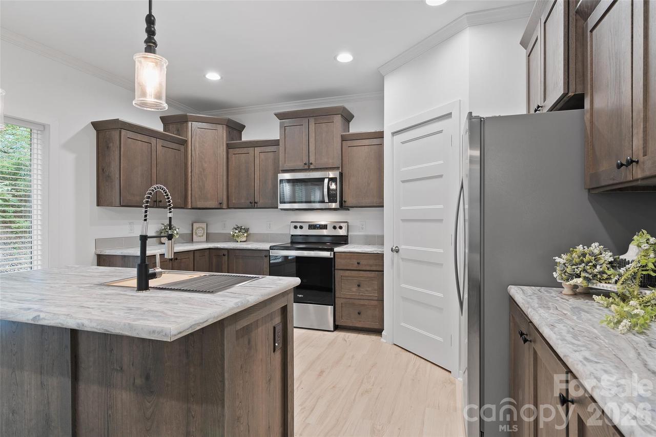 24 Green Burch Dr., Bryson City, NC 28713