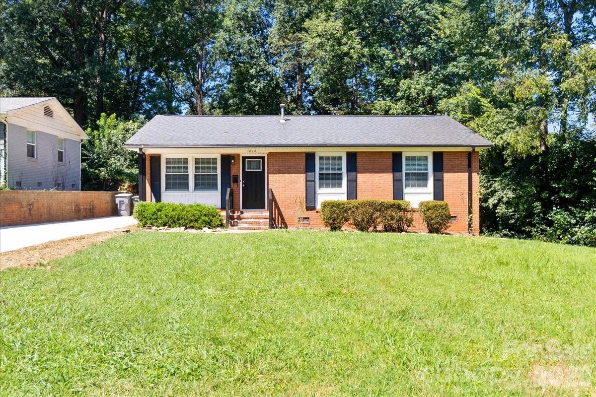 1814 Windham Pl., Charlotte, NC 28205