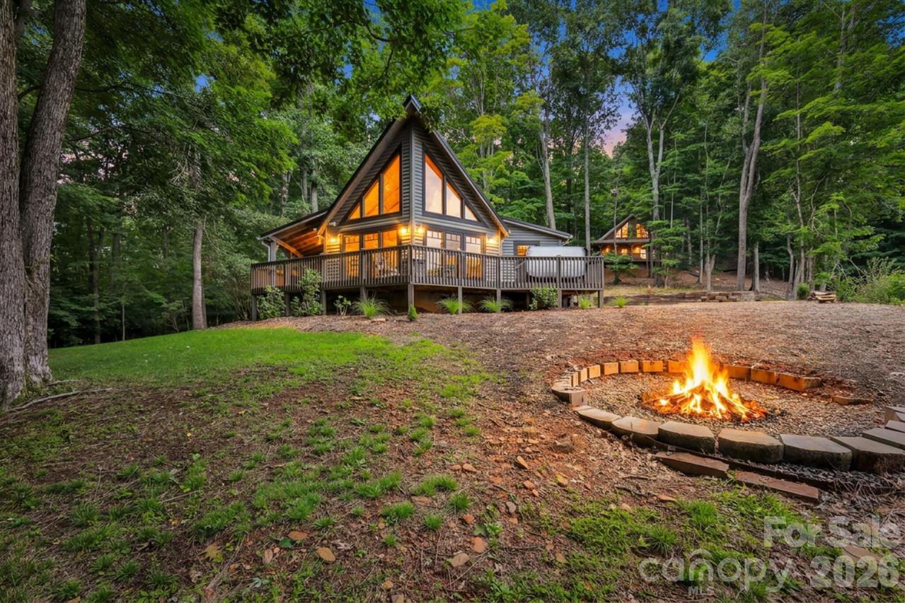 1416 Indian Lake Dr., West Jefferson, NC 28694