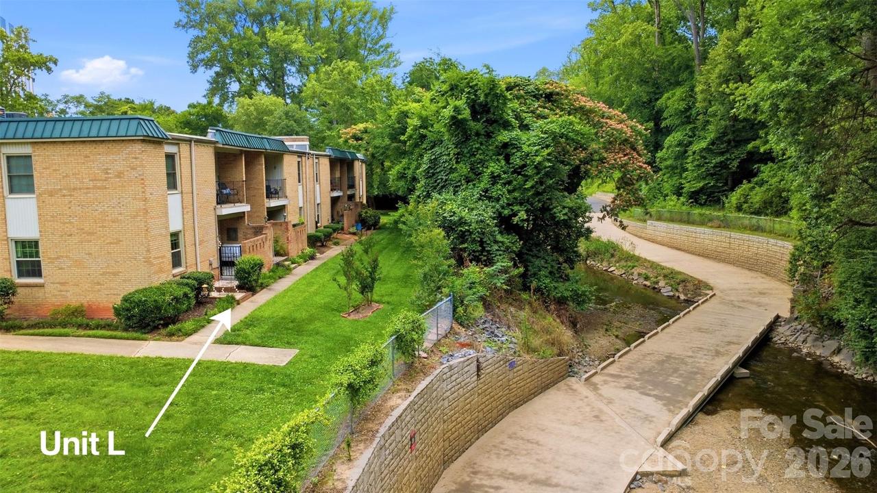 4743 Hedgemore Dr., Charlotte, NC 28209
