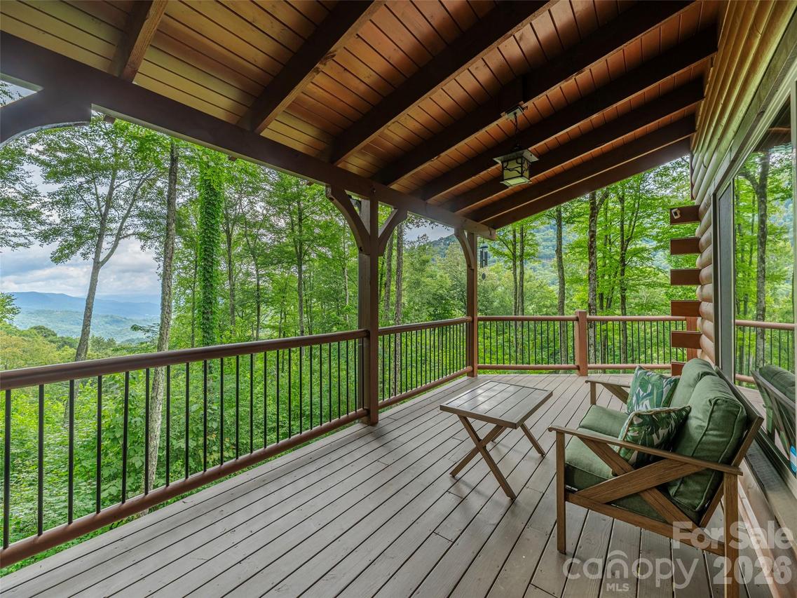 332 Gadohi Tr., Maggie Valley, NC 28751