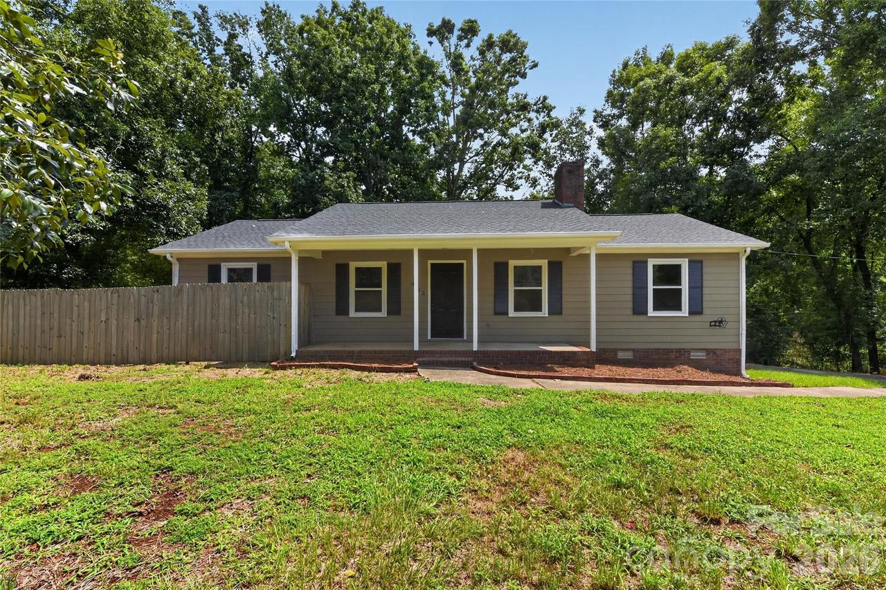 4625 Longbriar Dr., Gastonia, NC 28056