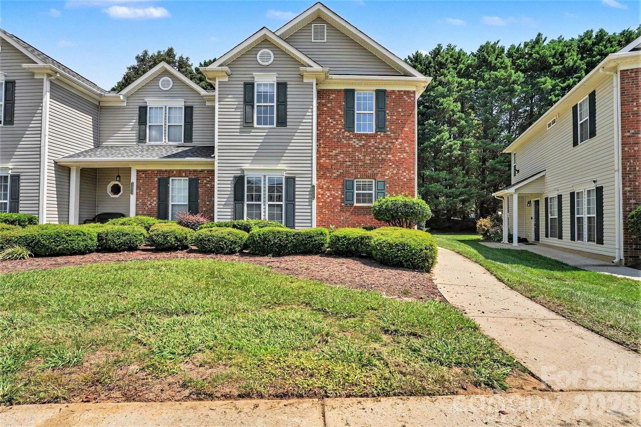 9327 Kimmel Ln., Charlotte, NC 28216