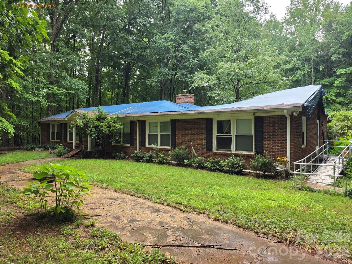 16532 Clear Creek Dr., Midland, NC 28107