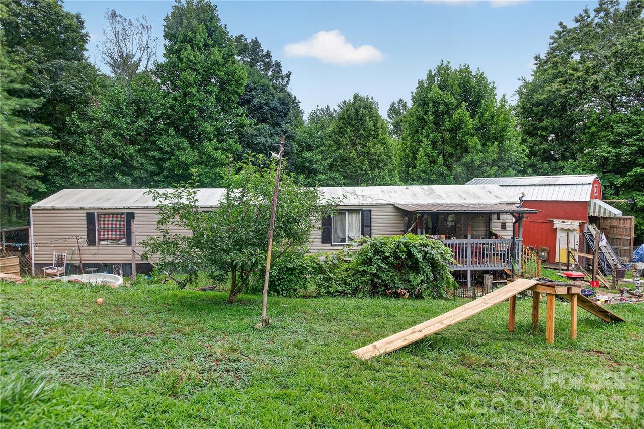 997 Bethel Ridge Ln., Morganton, NC 28655