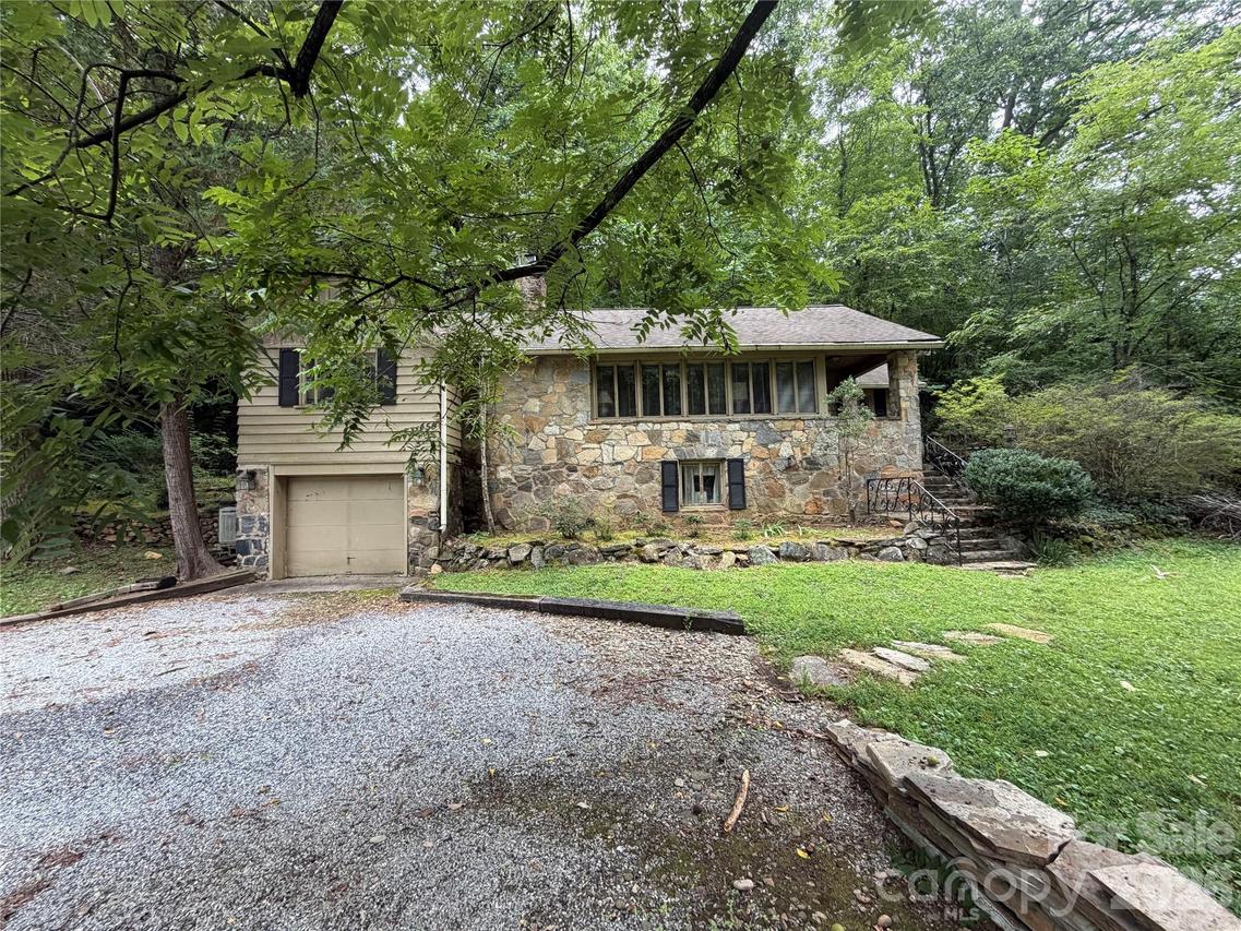 459 Warrior Dr., Tryon, NC 28782