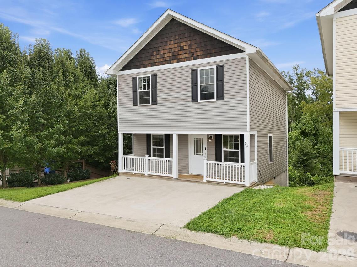32 Jeff Dr., Asheville, NC 28806