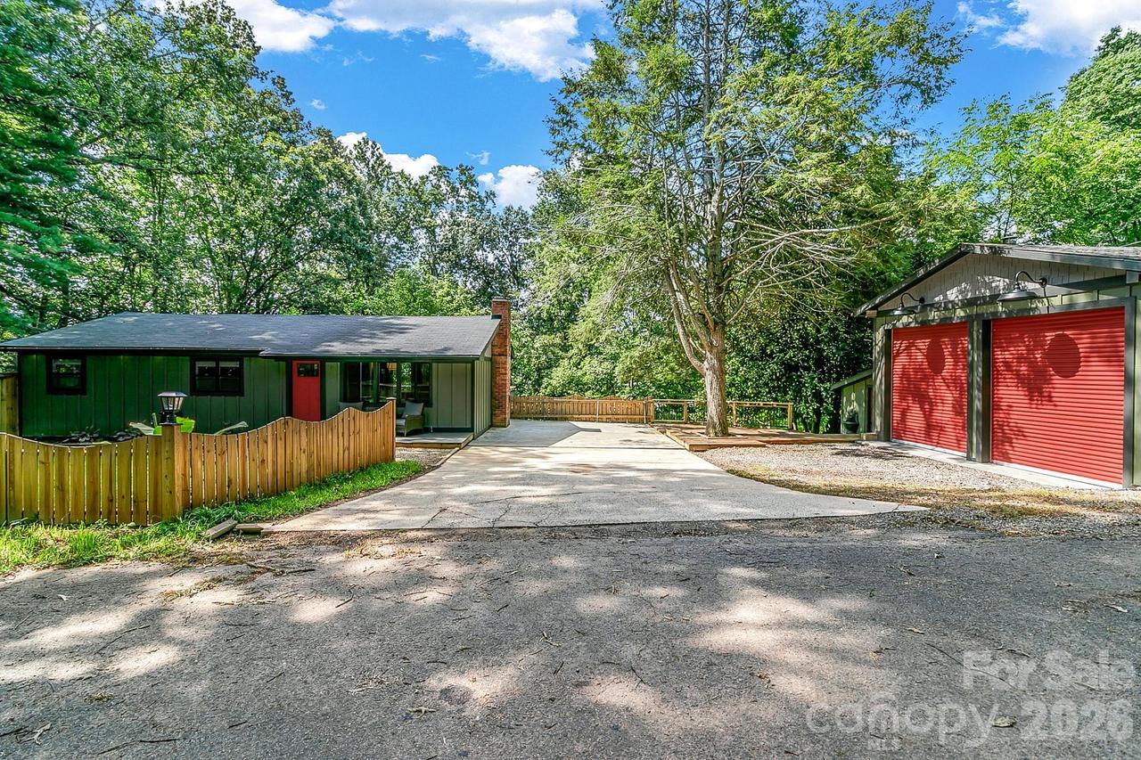 46 Monte Vista Cir. #A, Candler, NC 28715