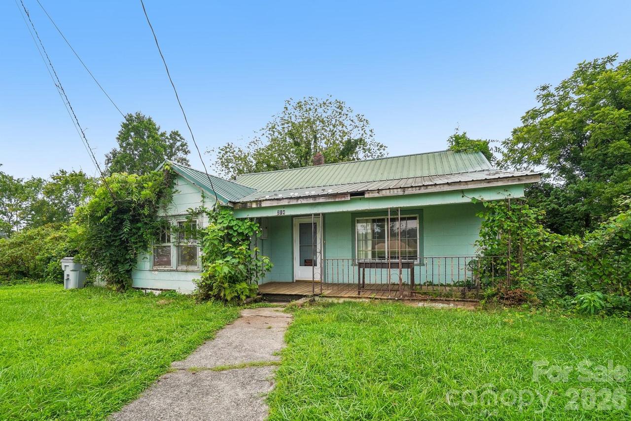 214 Sunset St., Lenoir, NC 28645