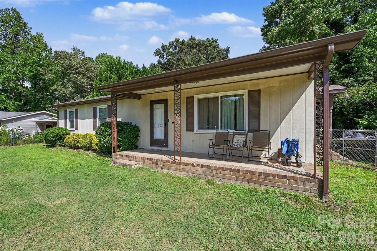 808 E Chestnut St., Stanley, NC 28164
