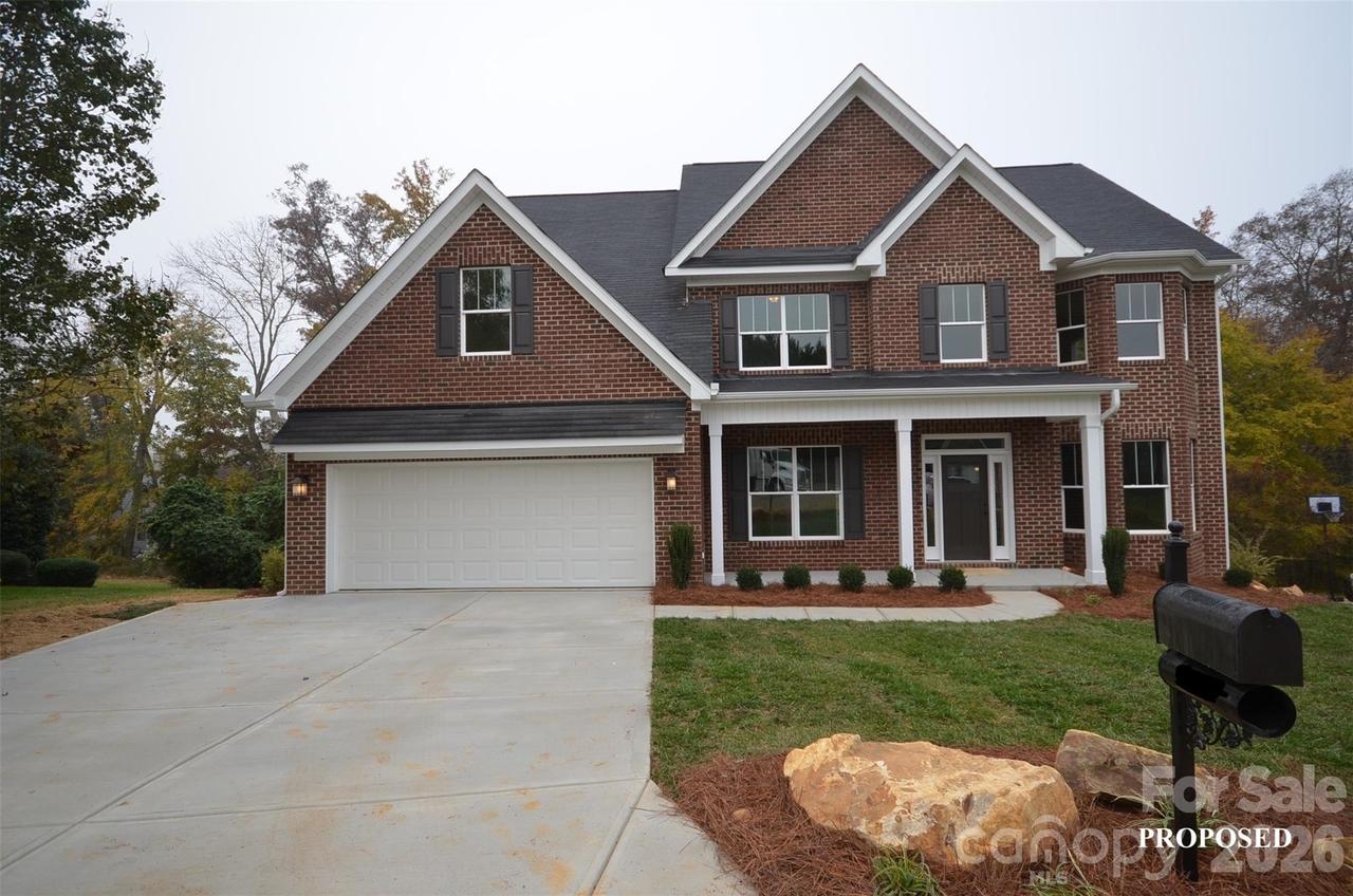 174 Northlake Dr., Statesville, NC 28677
