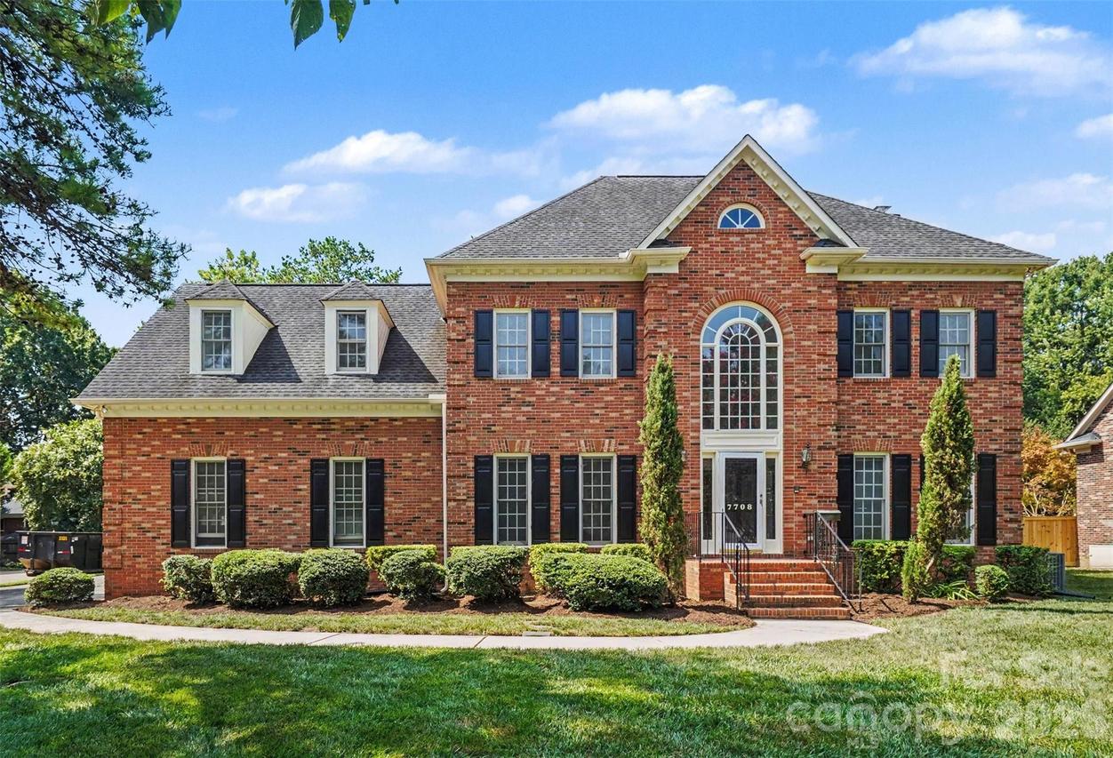 7708 Red Oak Ln., Charlotte, NC 28226