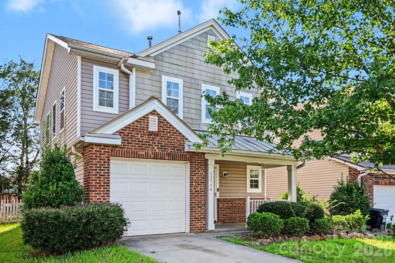 13716 Riding Hill Ave., Charlotte, NC 28213