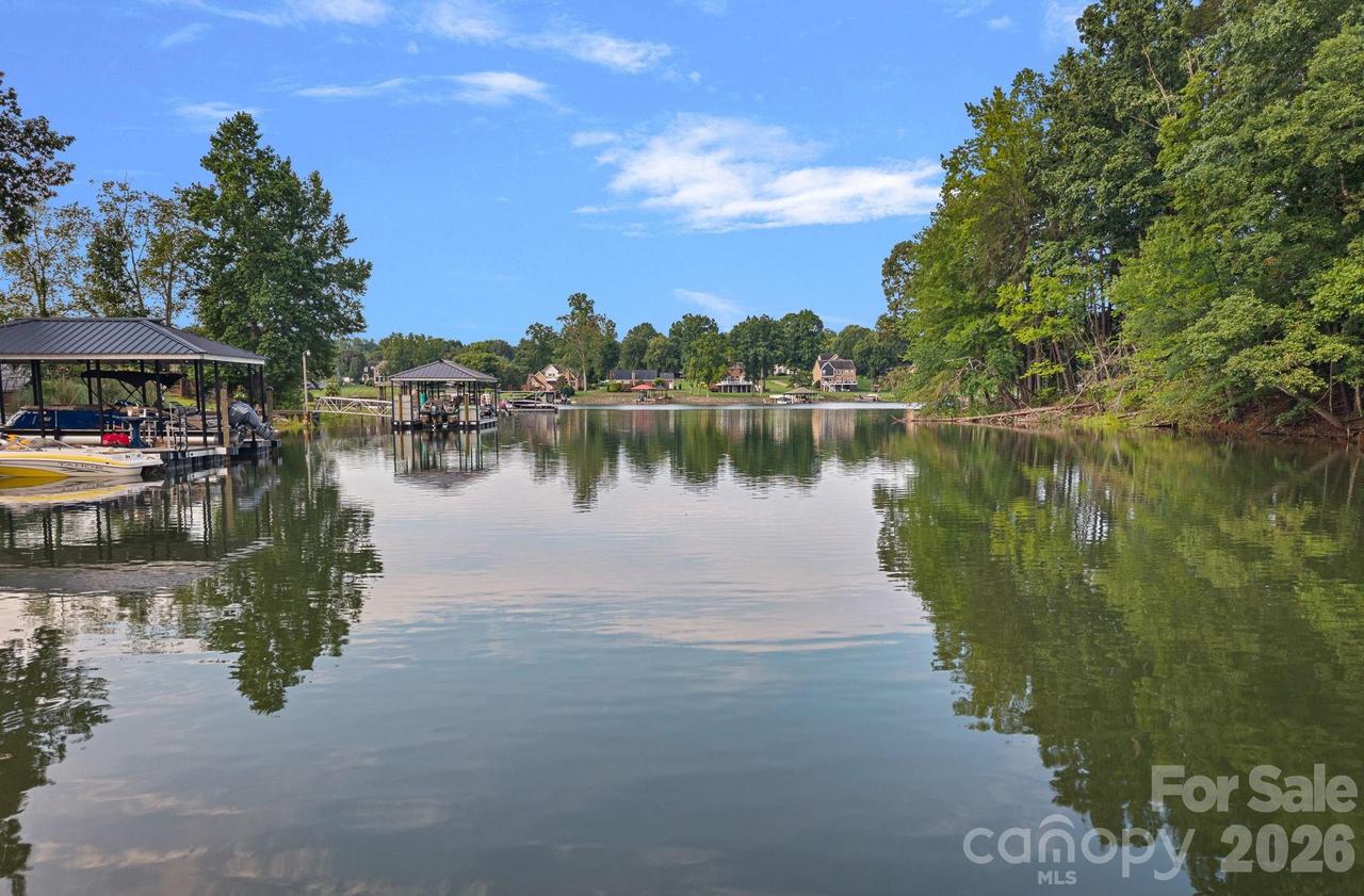 218 Lineberger Dr., Mooresville, NC 28117