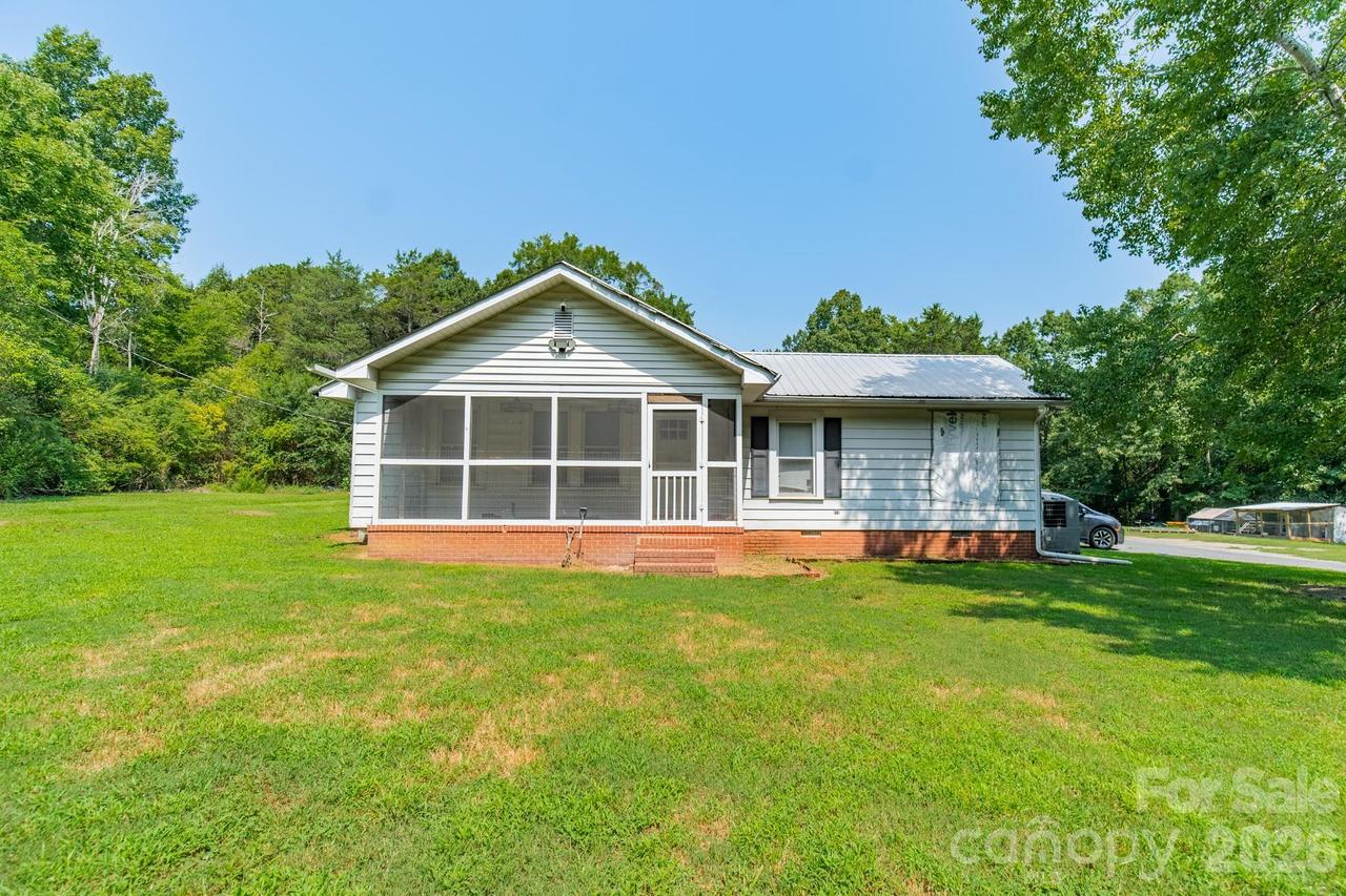 12976 Cabarrus Station Rd., Midland, NC 28107