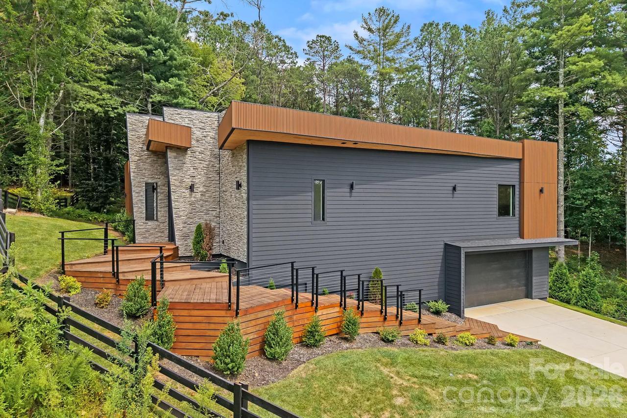 87 Verbania Rd., Mills River, NC 28759