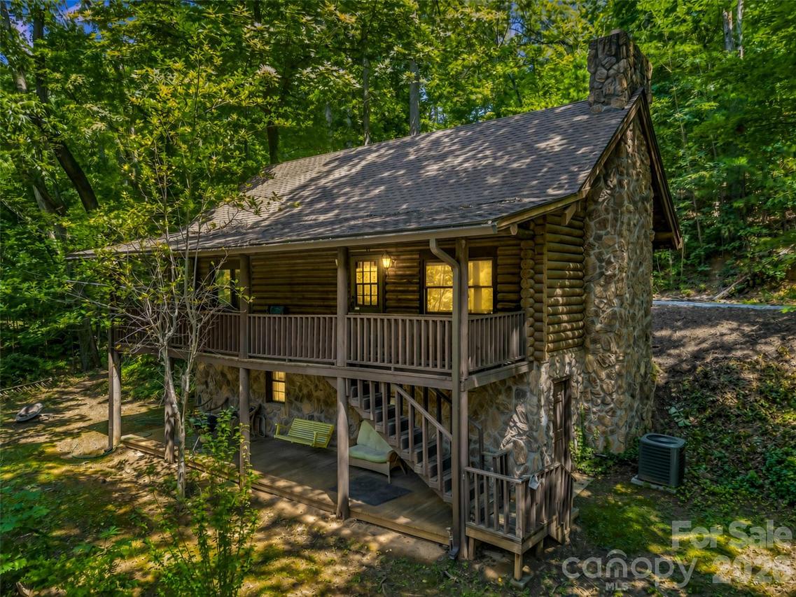 286 Harris Rd., Lake Lure, NC 28746