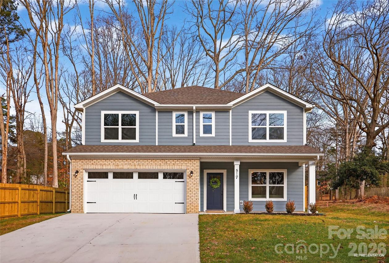 9000 Pinenoll Ln., Charlotte, NC 28215