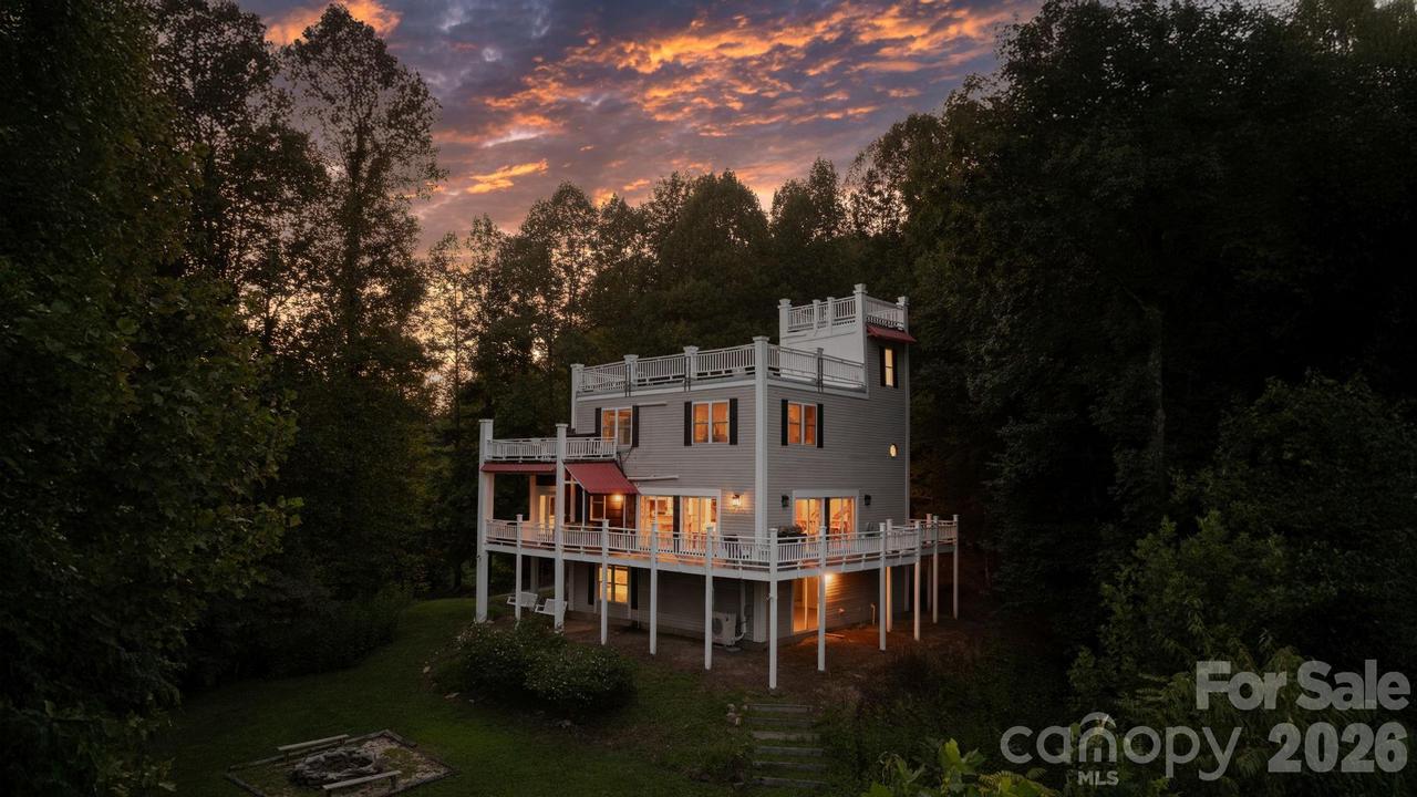 308 Flat Mountain Rd., Lenoir, NC 28645
